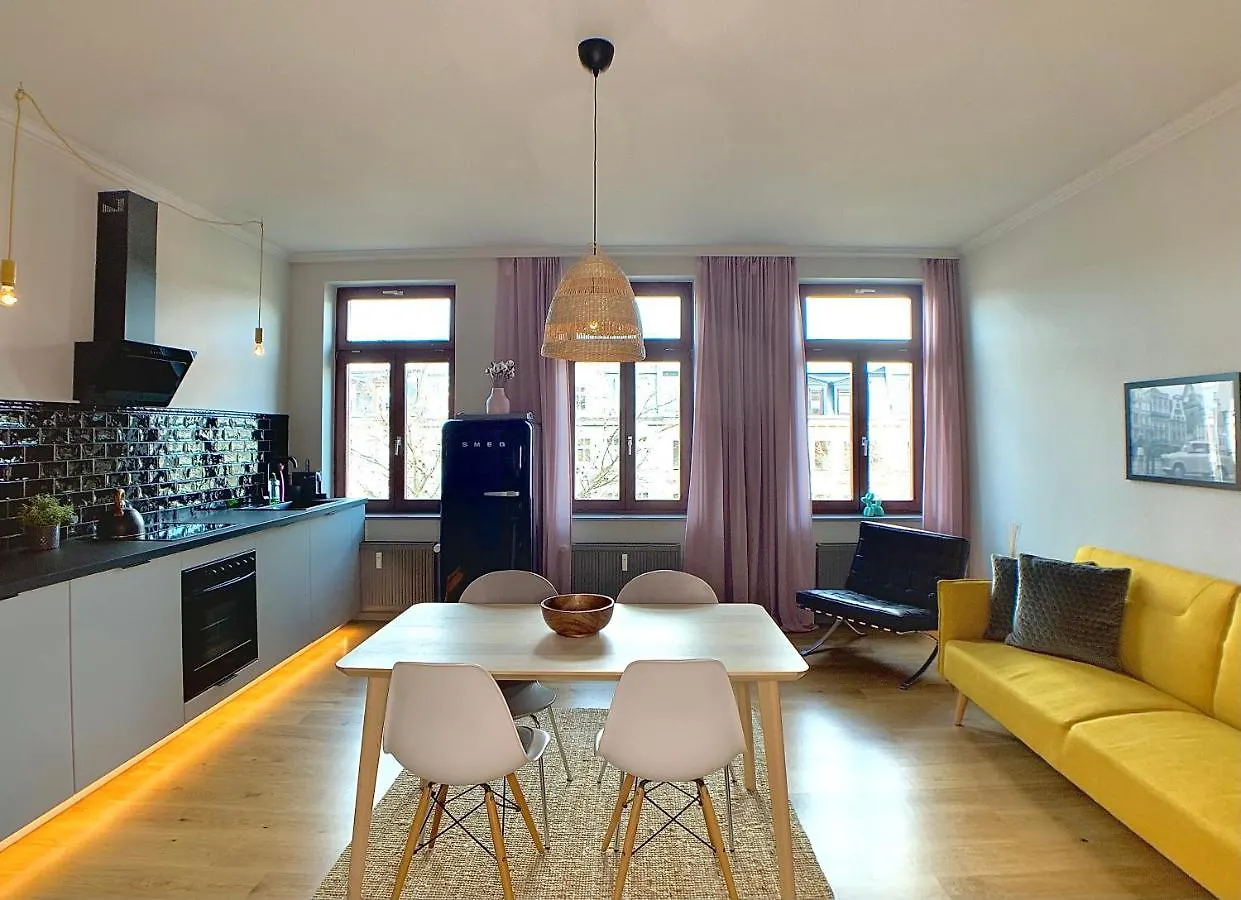 Cosy And Modern In Vibrant West Leipzig Lägenhet